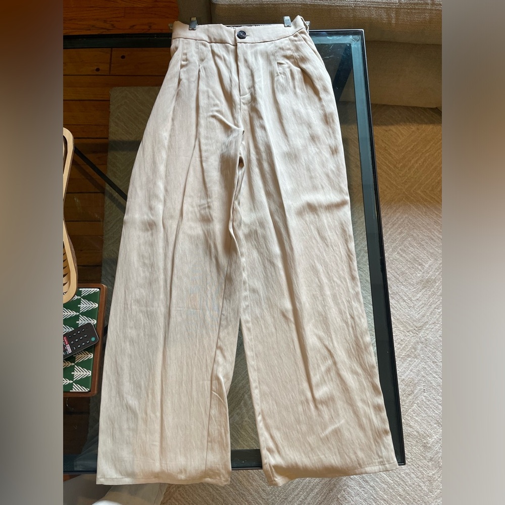 Sustainable-fabric wide-legged trousers, size XS